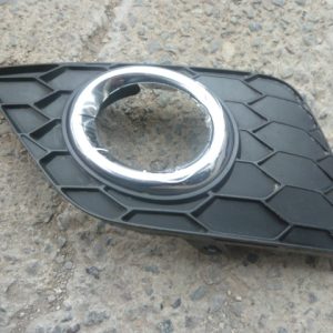 moldura tapa bisel neblinero sentra b17 2017-19 chofer daños