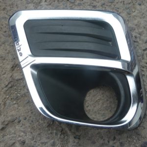 moldura tapa bisel neblinero forester xs 2019-21 chofer daños