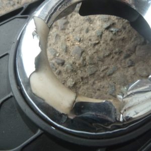 moldura tapa bisel neblinero sentra b17 2017-19 copiloto daños