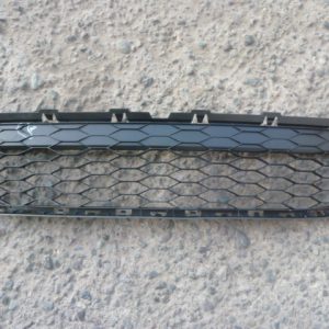 rejilla de parachoque ford explorer 2017 2018 daños