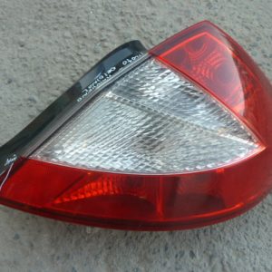 Foco chery skin sedan 2010 2013 trasero copiloto daños