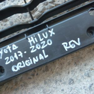 rejilla de parachoque toyota hilux revo 2017 2020 – daños