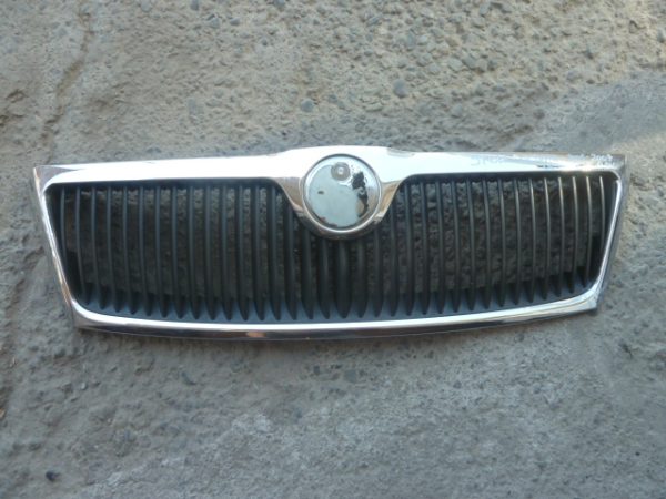 mascara skoda octavia 2005 2006 2007 - daños