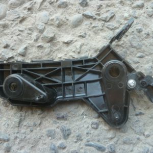 mensula soporte mazda 3 sedan 2021 2023 delantera copiloto