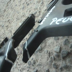 Mensula soporte peugeot 3008 p84 22-24 trasero chofer quebrado