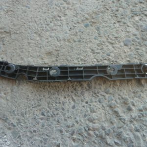 Mensula soporte kia rio 4 sedan 2013 2016 trasera copiloto daño