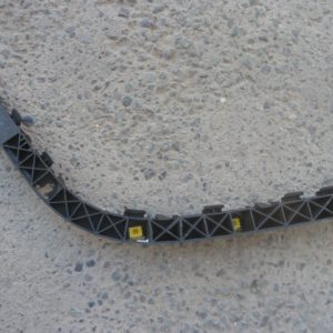 Mensula soporte kia carnival 2016 2019 trasera copiloto daño