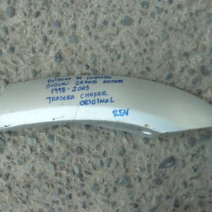 Moldura grand nomade 1998 2005 costado trasero chofer daños