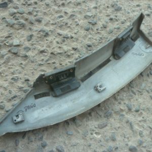 Moldura outlander 2005 2007 parachoque trasero copiloto daños