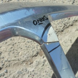 Moldura silverado high country 2023 2024 inferior delant quebrada