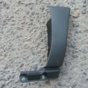 Moldura forester 97-2001 inferior tapabarro delantero copiloto