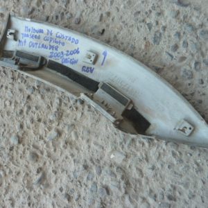 Moldura outlander 2004 2007 costado trasero copiloto