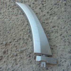 Moldura legacy sedan 2008 2009 inferior costado tras copiloto daños