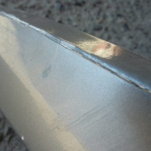 Moldura legacy sedan 2008 2009 inferior costado tras copiloto daños