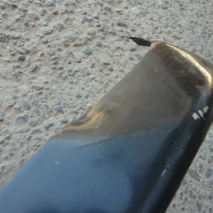 Moldura montero sport 2000 2006 de parachoque chofer daños