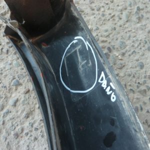 Moldura pathfinder 1996 1998 lateral parachoque chofer daños