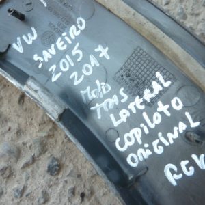 Moldura volkswagen saveiro 2015 2017 lateral trasera copiloto