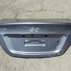 Tapa maleta maletero hyundai accent 2012 2019 – poco daño