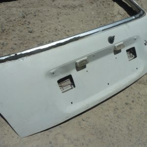 portalon toyota starlet 1996 1997 1998 – abollado dañado