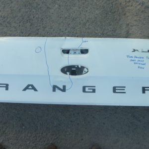 portalon ranger t6 2014 2021 tapa pick up – abollado dañado