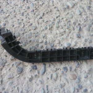 Mensula soporte s-cross 2016 -20 tras copiloto foto referencial daños