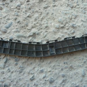 mensula soporte suzuki ertiga 2018 2019 trasera copiloto daños