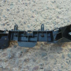 mensula soporte chev traverse 2023 2024 delantera chofer