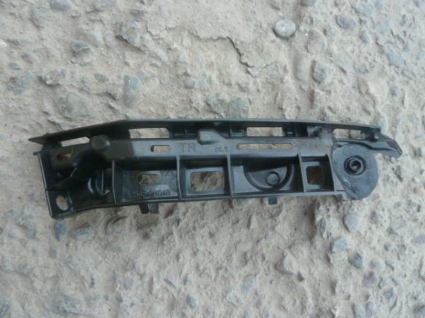 Mensula Soporte toyota aygo 2019 2020 delantera copiloto