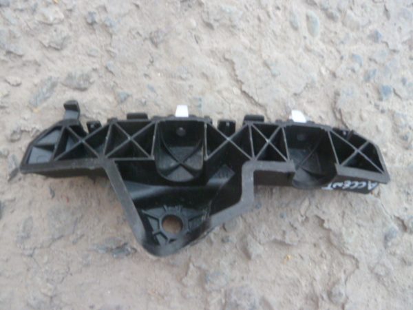 Mensula Soporte hyundai accent 2022 2024 delantero chofer