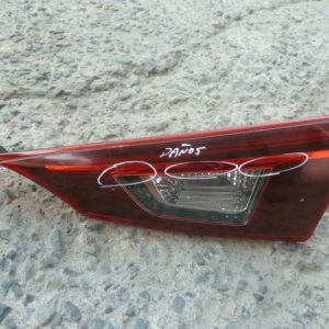 Foco mazda 3 sedan 2018 2020 de maleta copiloto – dañado