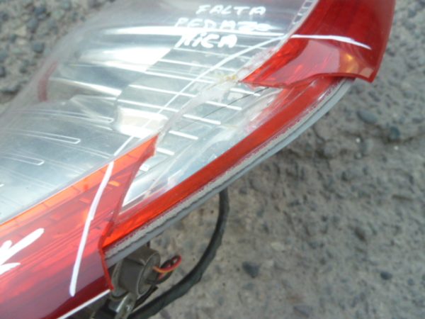 Foco ranger 2014 2016 trasero copiloto quebrado sirve solo soquetes - Imagen 3