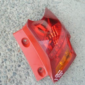 Foco toyota auris 2014 2016 original trasero copiloto detallito