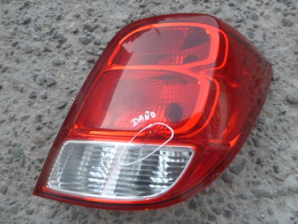 Foco chevrolet spark gt 2019 2022 original trasero copiloto detalle