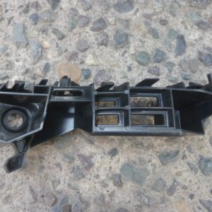 mensula soporte suzuki ignis 2917 2018 2019 delantera chofer