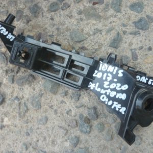 mensula soporte suzuki ignis 2917 2018 2019 delantera chofer