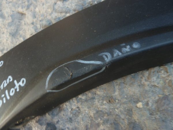 Moldura ssangyong korando c300 2021 2022 costado tras copiloto - Imagen 2
