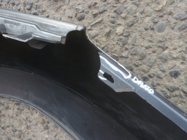 tapabarro peugeot 308 2007 2009 2010 2011 chofer daños - Imagen 4