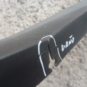 moldura maxus deliver 9 2021 2023 trasero copiloto daños