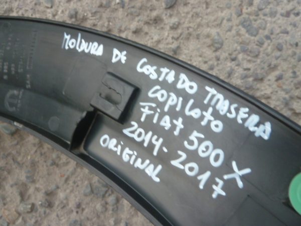 moldura fiat 500x 2014 2017 costado trasero copiloto buena - Imagen 2