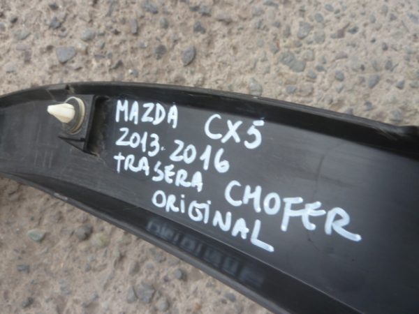 moldura paso rueda mazda cx5 2013 2016 trasera chofer daños - Imagen 4