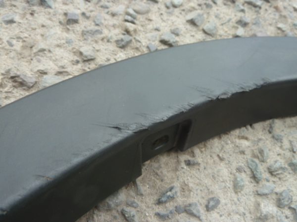 moldura paso rueda mazda cx5 2013 2016 del copiloto daños - Imagen 2