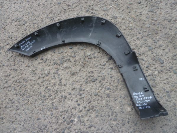 moldura paso rueda hyundai tucson 2005 2008 del copiloto - Imagen 3