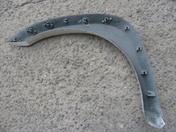 moldura paso rueda chevrolet dmax 2010 2013 del copiloto  daños - Imagen 3