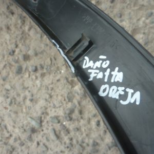 moldura paso de rueda xtrail t32 2015 2020 delant chofer daños