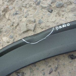 moldura paso de rueda ford escape 2020 2022 delant chofer daños