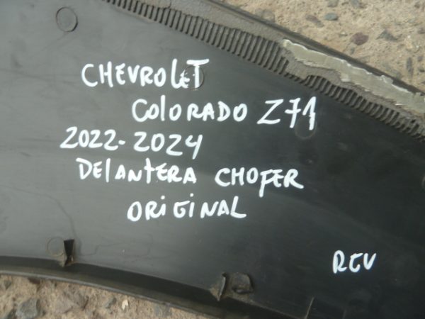 moldura paso de rueda colorado z71 2022 2024 delant chofer - Imagen 3
