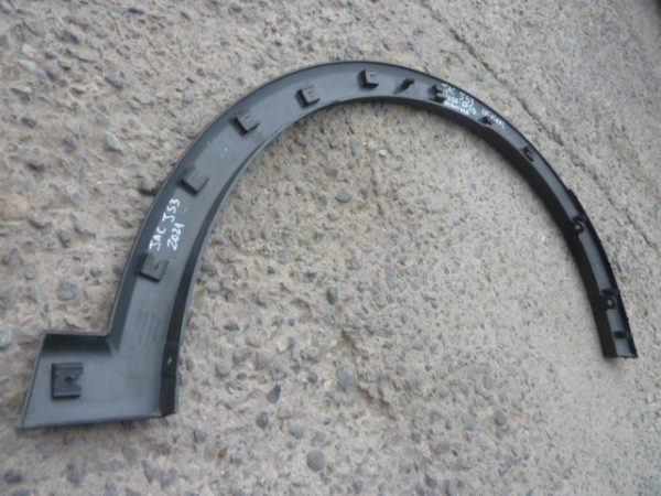 moldura paso de rueda jac js3 2020 2023 delantera chofer - Imagen 4