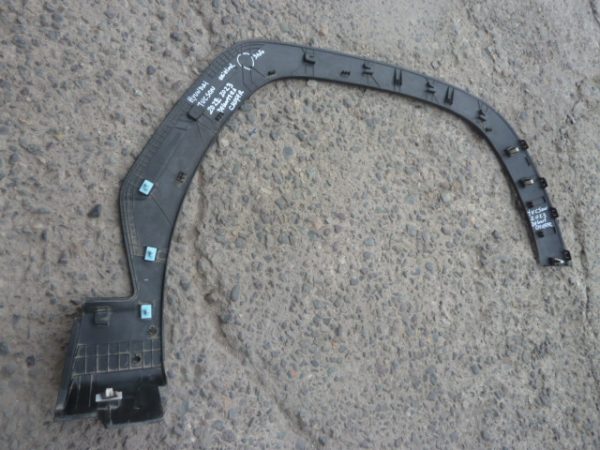 moldura paso de rueda tucson 2022 2024 delantera chofer daños - Imagen 3