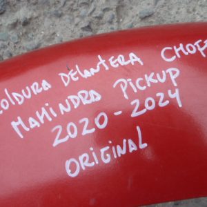 moldura paso rueda mahindra pick up 2020 2024 delantera chofer daños