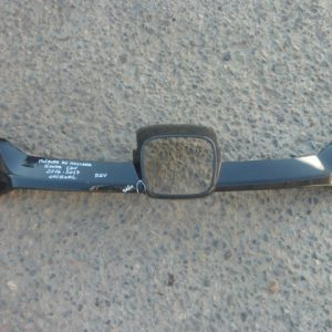 moldura central de mascara honda crv 2016 2017 daños